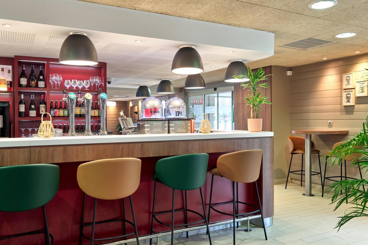 Campanile Villennes-Sur-Seine - Poissy - Hotel Renove En 2024 Esterno foto