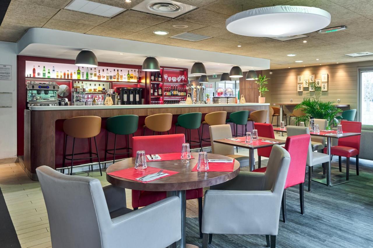Campanile Villennes-Sur-Seine - Poissy - Hotel Renove En 2024 Esterno foto