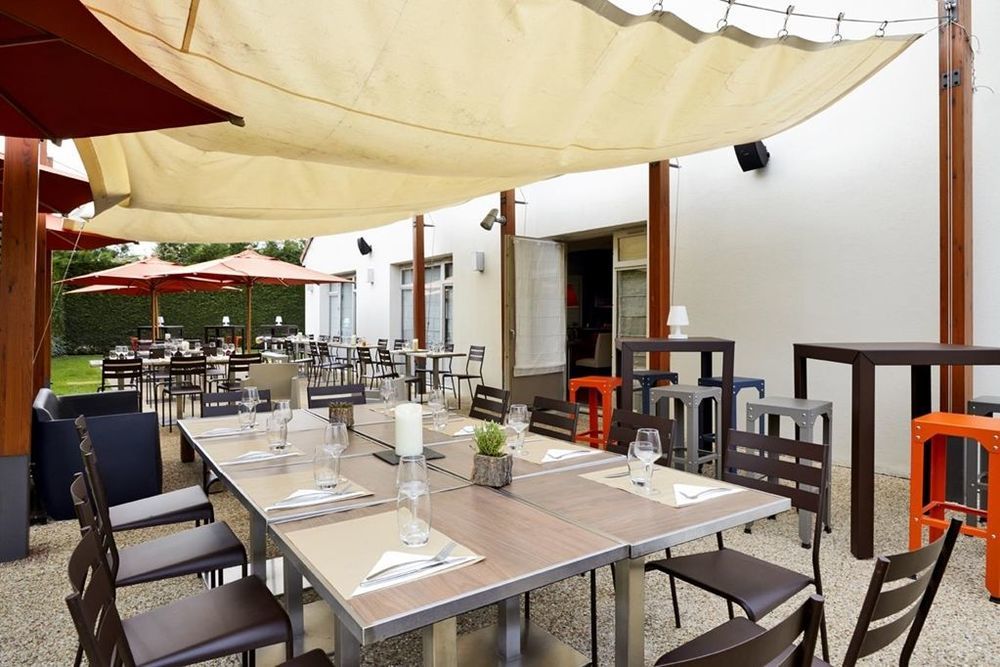 Campanile Villennes-Sur-Seine - Poissy - Hotel Renove En 2024 Ristorante foto